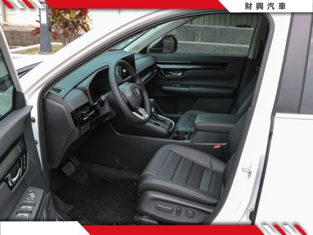 2025年S版CRV，全新領牌車，現折10萬UP！僅此一台！9吋觸控螢幕、NAVI導航、無線CARPLAY、無線充電座  第8張相片