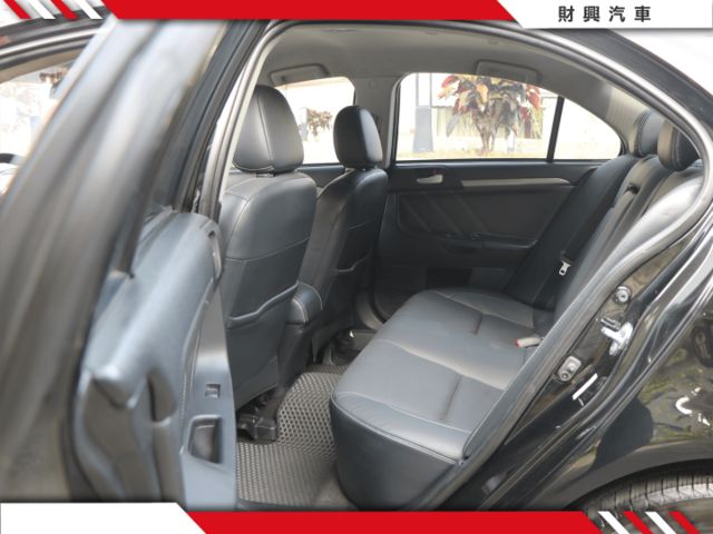 低里程1.8 LANCER FORTIS~改裝全新大螢幕觸控安卓機(藍芽、倒車影像、導航)！頭燈水平調整、恆溫空調  第7張相片