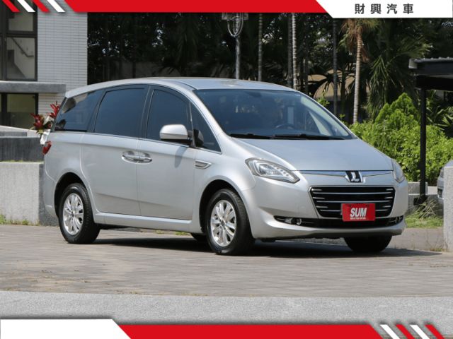 8人座精緻版M7，渦輪增壓引擎~倒車影像、前&後座恆溫空調、LED日行燈/尾燈、後座出風口、I-KEY  第2張相片