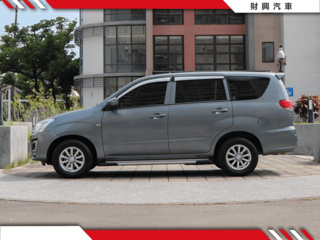 2.4精緻版ZINGER~原廠保養、倒車影像、後座出風口、光感應頭燈、定速  第3張相片