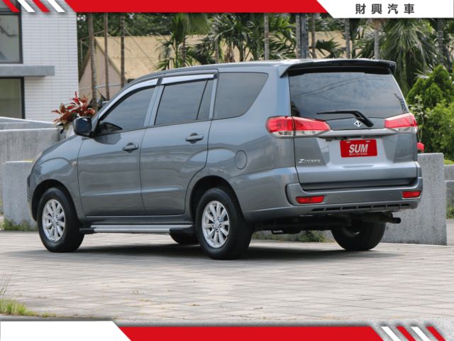 2.4精緻版ZINGER~原廠保養、倒車影像、後座出風口、光感應頭燈、定速  第4張相片