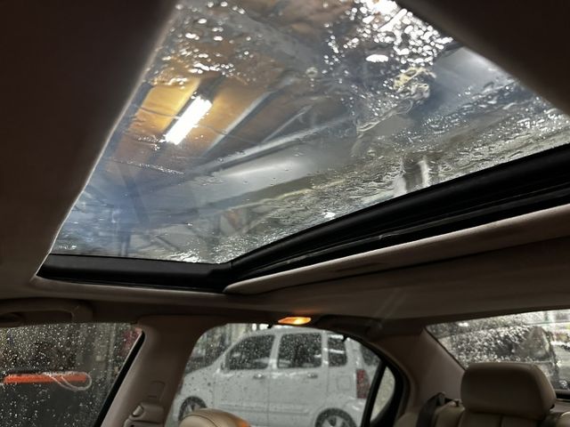 駕駛座電調椅，便利進出設置超厲害！天窗正常、冷氣超冷不用擔心！車況非常棒，長短途直接開出去玩！  第6張相片