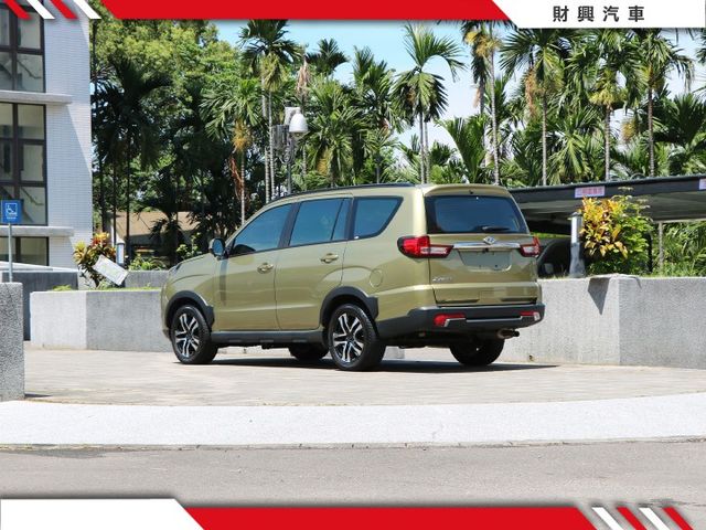全面升級超有感！無線CarPlay、Level 2系統、環景、數位儀表、盲點。七人座的ZINGER讓您商用自用都滿意！  第3張相片