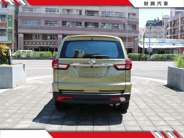 全面升級超有感！無線CarPlay、Level 2系統、環景、數位儀表、盲點。七人座的ZINGER讓您商用自用都滿意！  第7張相片