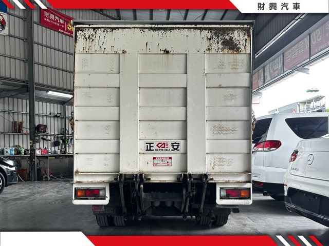 需要貨車的老闆們看這裡！20年廂式的堅達，耐用可靠，擁有大廂體空間，多種用途，多種變化，歡迎來電預約賞車唷  第2張相片