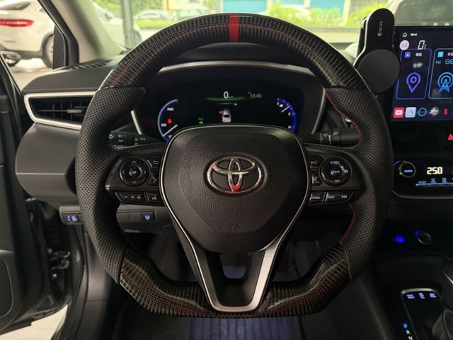 油電車也可以很帥啊！畫龍點睛改個方向盤，運動氛圍UP!! 還有多功能大螢幕主機全都幫你省起來！認證車原鈑件，立約保證！  第3張相片