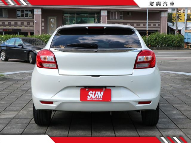 不是好車不上架！超低排氣量直接省排燃稅！年繳八千多～保養容易舒服好開，純日系小五門掀背首選！  第7張相片