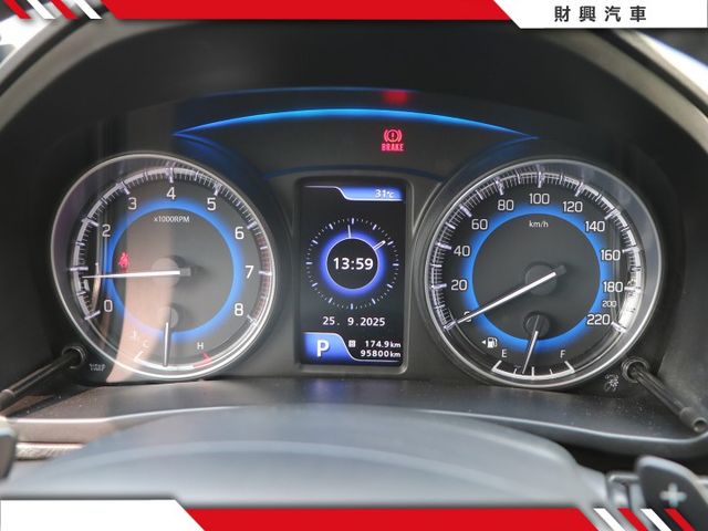 不是好車不上架！超低排氣量直接省排燃稅！年繳八千多～保養容易舒服好開，純日系小五門掀背首選！  第14張相片