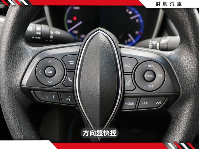 油電ALTIS的好處真的這邊打不完，省油省稅已經不是新鮮事，像這麼漂亮，內外無所挑剔的車真的需要緣份！  第12張相片