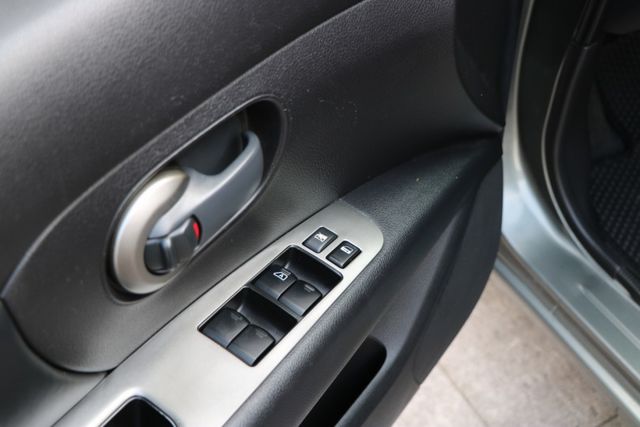 經濟實惠型輕休旅！簡單代步、載貨超實用！車內空間無壓迫，座椅傾倒加大車廂容量超方便！  第8張相片