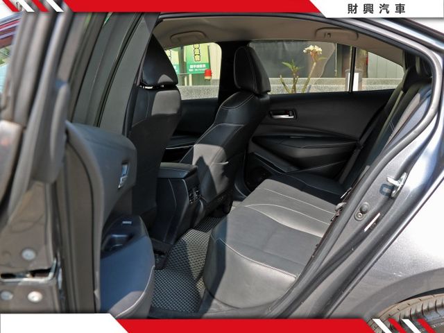 經典好開，省油省稅！妥善率穩穩的神A！多種顏色款式實車在店。 油電我們也有，多種顏色在庫，現場賞車！  第8張相片