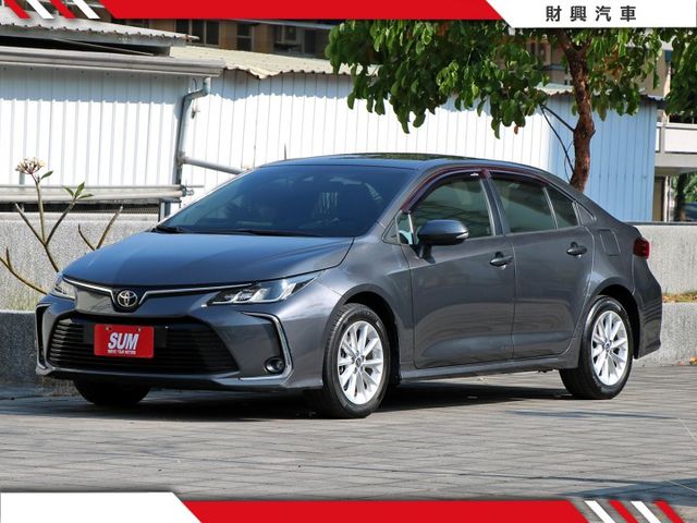 經典好開，省油省稅！妥善率穩穩的神A！多種顏色款式實車在店。 油電我們也有，多種顏色在庫，現場賞車！  第4張相片