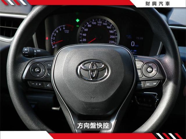 經典好開，省油省稅！妥善率穩穩的神A！多種顏色款式實車在店。 油電我們也有，多種顏色在庫，現場賞車！  第9張相片