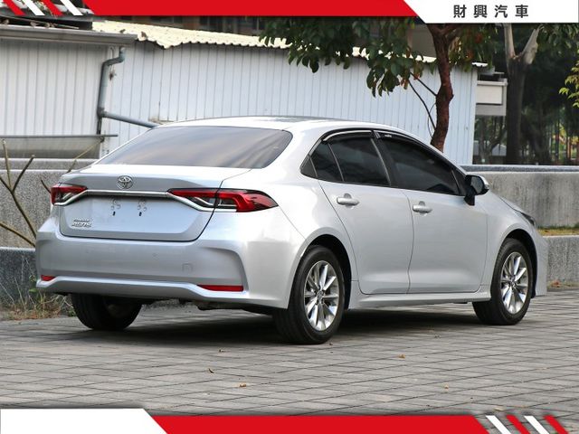 經典好開，省油省稅！妥善率穩穩的神A！多種顏色款式實車在店。 油電我們也有，多種顏色在庫，現場賞車！  第2張相片