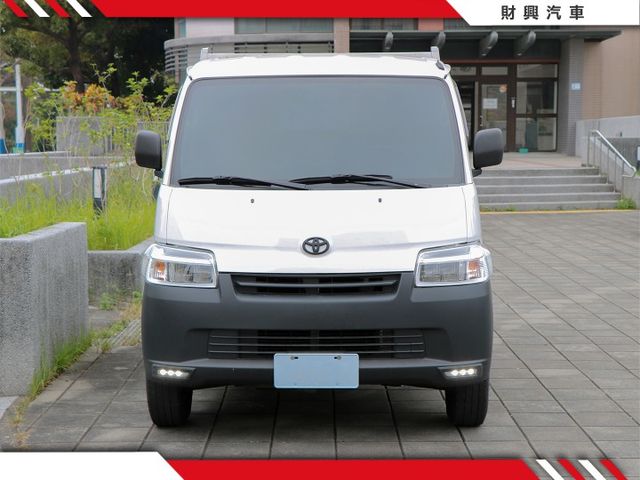 手排更好開！大家都愛的湯A不但外型好看漂亮，妥善率穩穩地讚！不愛自排，喜歡更純粹動力的老闆們，就是這台！  第6張相片