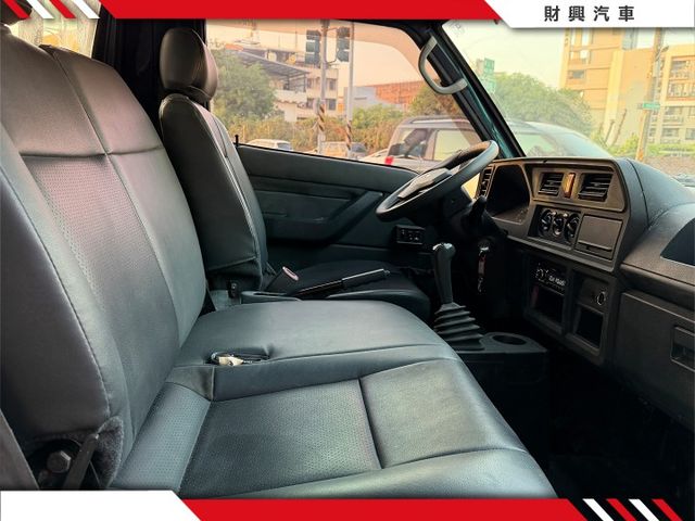 頭家啊看過來看過來！還在找車況漂亮又好開的手排得利卡嗎？這台就是你最好的選擇！車況漂亮引擎變速箱勇健，試開就知道！  第4張相片