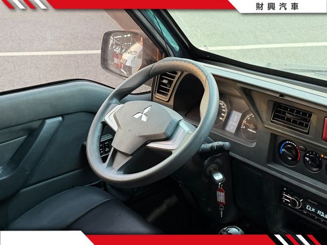 頭家啊看過來看過來！還在找車況漂亮又好開的手排得利卡嗎？這台就是你最好的選擇！車況漂亮引擎變速箱勇健，試開就知道！  第5張相片