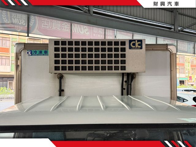 零下22度！超低價入手冷凍貨車，要載生鮮蔬果、冷凍冷藏一台就夠！好開又舒服，千載難逢就是這一台！  第5張相片