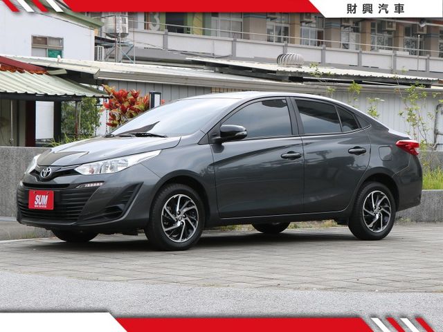 超少的暗色系VIOS，為了喜愛神秘又低調的你而準備，年份超新，車況超好，想要日常代步，好保養妥善率又高，就是他！  第4張相片