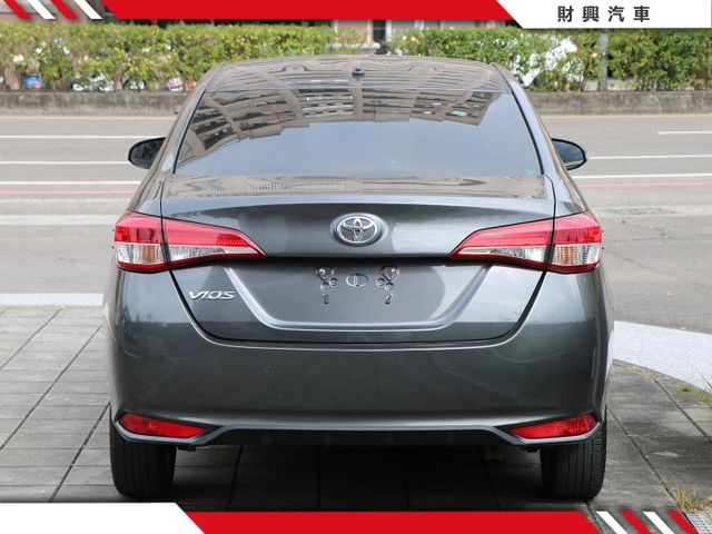超少的暗色系VIOS，為了喜愛神秘又低調的你而準備，年份超新，車況超好，想要日常代步，好保養妥善率又高，就是他！  第7張相片