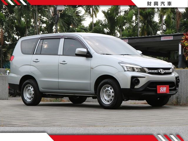 頭家賺錢生財利器！多用途休旅廂車！載貨商務全通用，實車實價在庫，歡迎賞車！  第5張相片