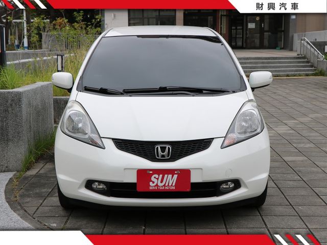 曾經的日系小車銷售新寵兒！跑格外觀，輕巧好開，底盤精準靈活，操控性十足，代步也可以小改玩玩！  第6張相片