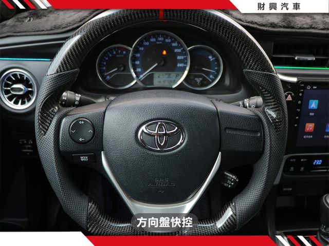 配備超多，改裝方向盤、室內氣氛燈、抬頭顯、電子後視鏡、環景、KEYLESS、大螢幕多工安卓機，車況超優直接賺到！  第12張相片