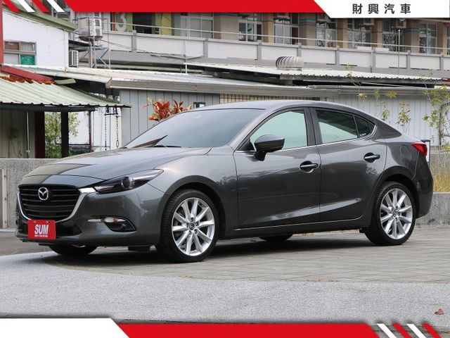 鐵灰馬三年輕氣息滿分！動力順暢好開，日系輕奢感人人最愛，車況超好不怕比較，喜歡來看車再談優惠好禮！  第4張相片