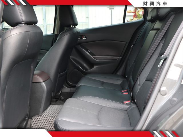 鐵灰馬三年輕氣息滿分！動力順暢好開，日系輕奢感人人最愛，車況超好不怕比較，喜歡來看車再談優惠好禮！  第8張相片