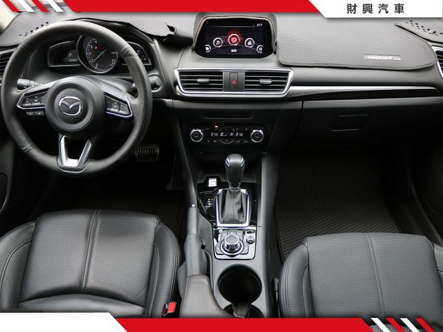 鐵灰馬三年輕氣息滿分！動力順暢好開，日系輕奢感人人最愛，車況超好不怕比較，喜歡來看車再談優惠好禮！  第11張相片