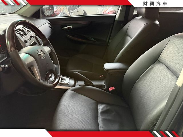 沒看過內裝完整度這麼好的！低調又內斂的灰色，妥善率很不錯，保養維護起來輕鬆好照顧，價格超甜，在雨季之前準備一台好車通勤吧  第3張相片