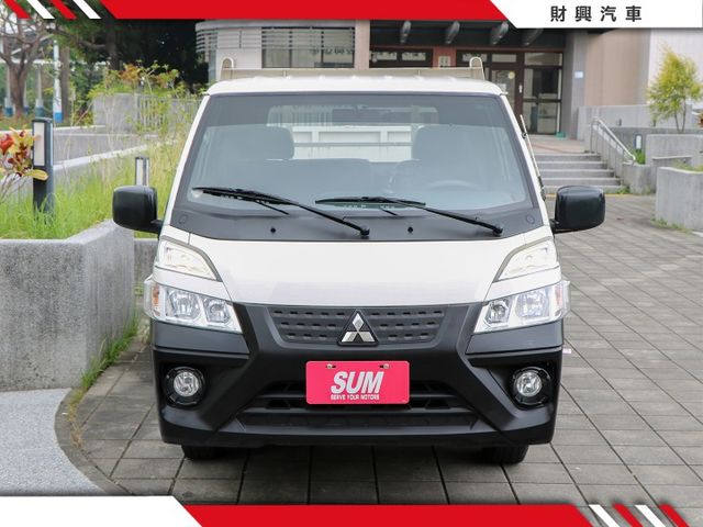 超低里程～貨斗得利卡，還給你摺疊升降尾門，上下貨更容易，車況優質易保養好維護！適合各行各業、街邊攤販上下設備都適合！  第2張相片