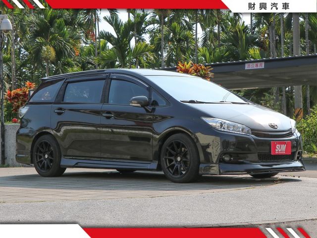 七人座黑色WISH超帥！小幅度改裝驗車容易！車況正常好開，史上最成功的車款之一，漂亮舒服又好坐，露營車宿大空間！  第5張相片