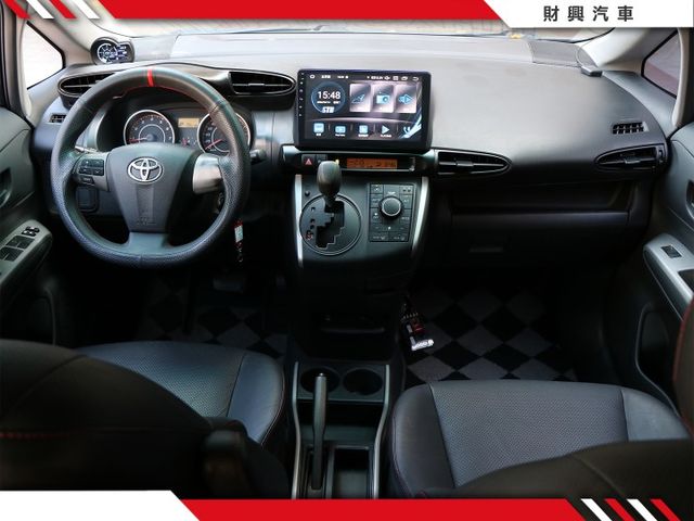 七人座黑色WISH超帥！小幅度改裝驗車容易！車況正常好開，史上最成功的車款之一，漂亮舒服又好坐，露營車宿大空間！  第13張相片