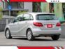 B180渦輪掀背車⭐房車底盤好紮實，後廂寬闊可達1547L，低重心好操控，內裝精緻，乘坐舒適，自動停車，實用性滿分  第5張縮圖