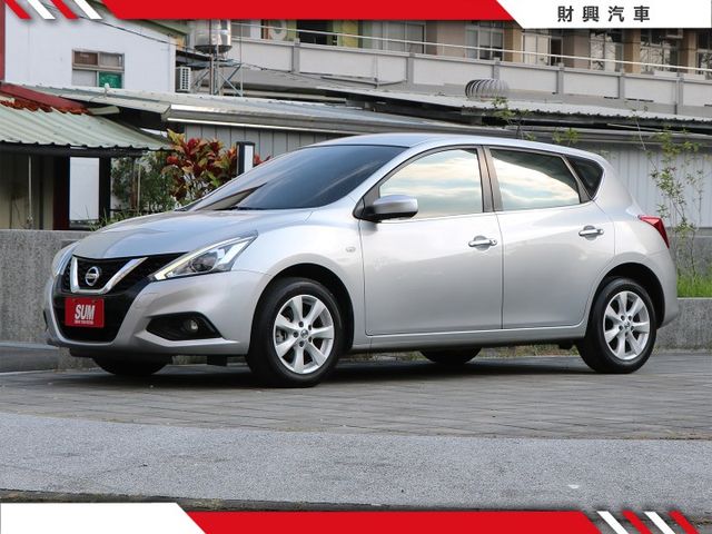 低里程車況超漂亮TIIDA，質感銀色一點也不傳統！最重要是車況讓你無法挑剔，挑戰最漂亮的TIIDA，讓你物超所值！  第4張相片