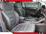 原鈑件、超低里程！全原場保養！ 4X4強壯底盤驅動系統 搭配上七人座，超大收納空間、ACC、車道維持、自動停車  第9張縮圖