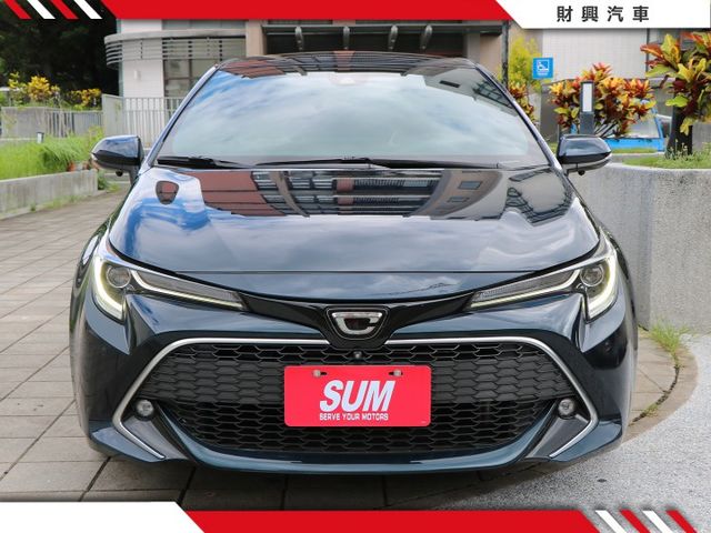 AURIS再進化!!高票獲選年輕人最愛T牌車款，五門輕動感，搭配車身線條與高質感內裝，特殊黑藍色辨識度超高！水車只有一台  第2張相片