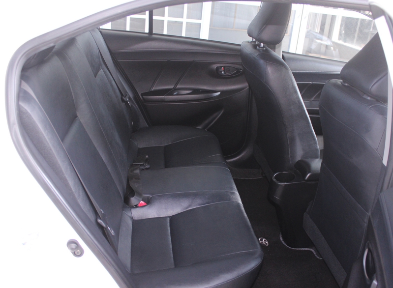 TOYOTA VIOS 《15年 1.5 一手車! 里程保證!》漂亮乾淨!車況好!省油省稅! 實車實價，經典暢銷車!  第6張相片