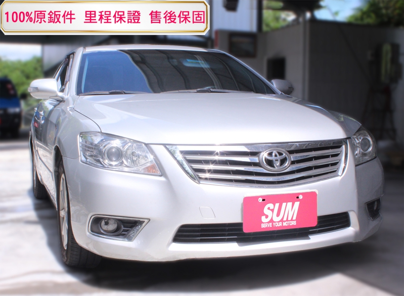 TOYOTA CAMRY 2010《2.0 經典銀色》⭐️家庭代步車⭐️優惠價格、實車實價 ，內外乾淨漂亮，一手車!  第1張相片
