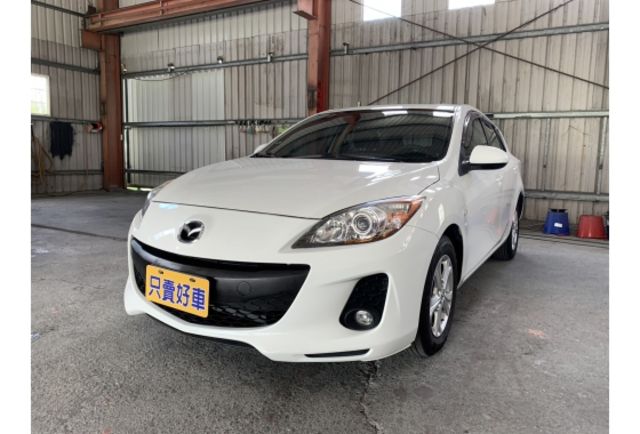 Mazda MAZDA3  第5張相片