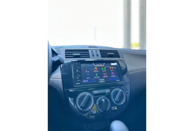 Nissan TIIDA  第9張相片