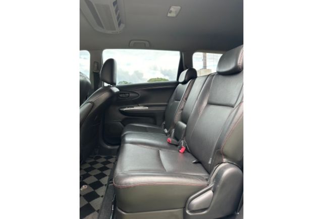Toyota WISH  第7張相片