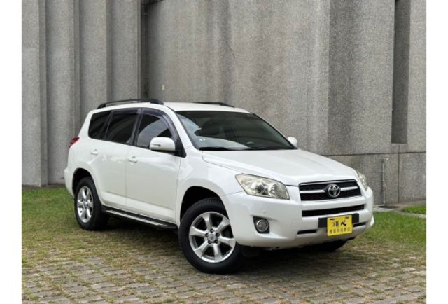 Toyota RAV4  第1張相片