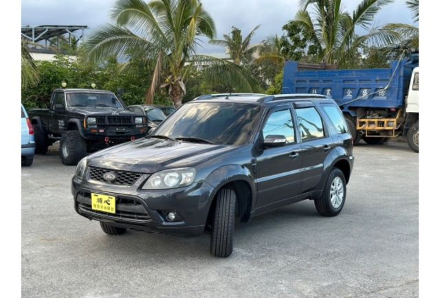 Ford ESCAPE  第3張相片