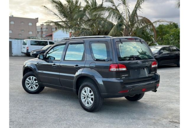 Ford ESCAPE  第4張相片