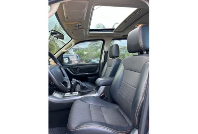 Ford ESCAPE  第7張相片