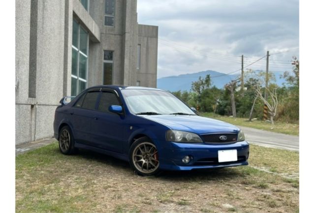 Ford TIERRA  第1張相片