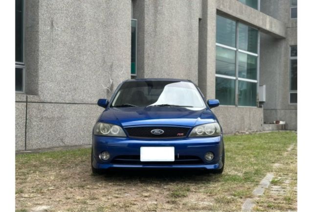 Ford TIERRA  第2張相片