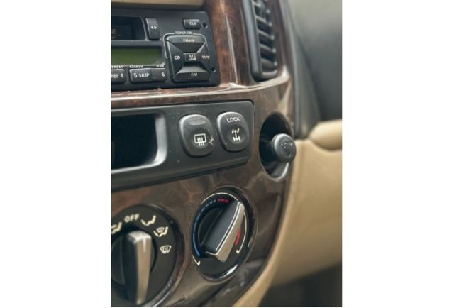 Mazda TRIBUTE  第9張相片